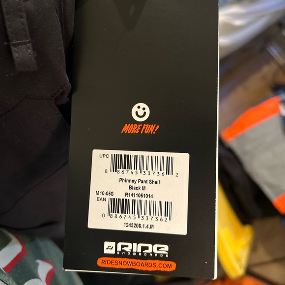 RIDE Snowboards Men’s Phinney Pant Shell Black - Picture 3 of 14